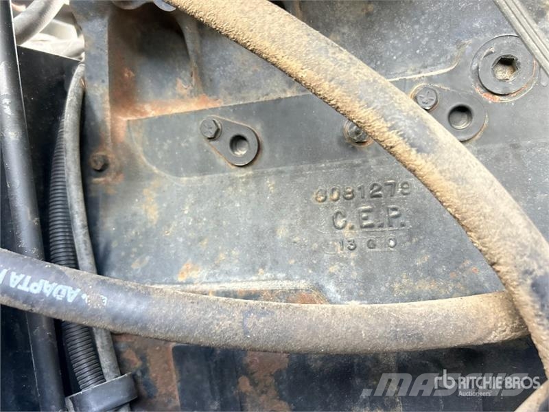 New Holland 9682 Сельхозтехника - Другие