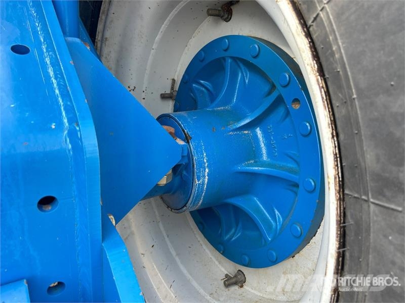 New Holland 9682 Сельхозтехника - Другие