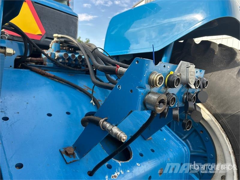 New Holland 9682 Сельхозтехника - Другие