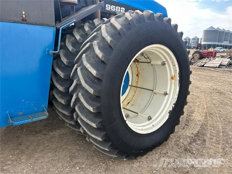 New Holland 9682 Сельхозтехника - Другие