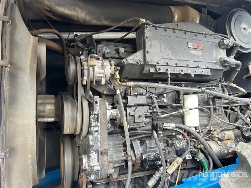 New Holland 9682 Сельхозтехника - Другие