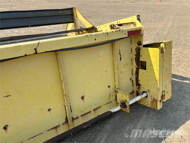 New Holland 970 24 ft Rigid Combine Header 콤바인 헤드