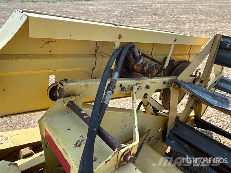 New Holland 970 24 ft Rigid Combine Header 콤바인 헤드
