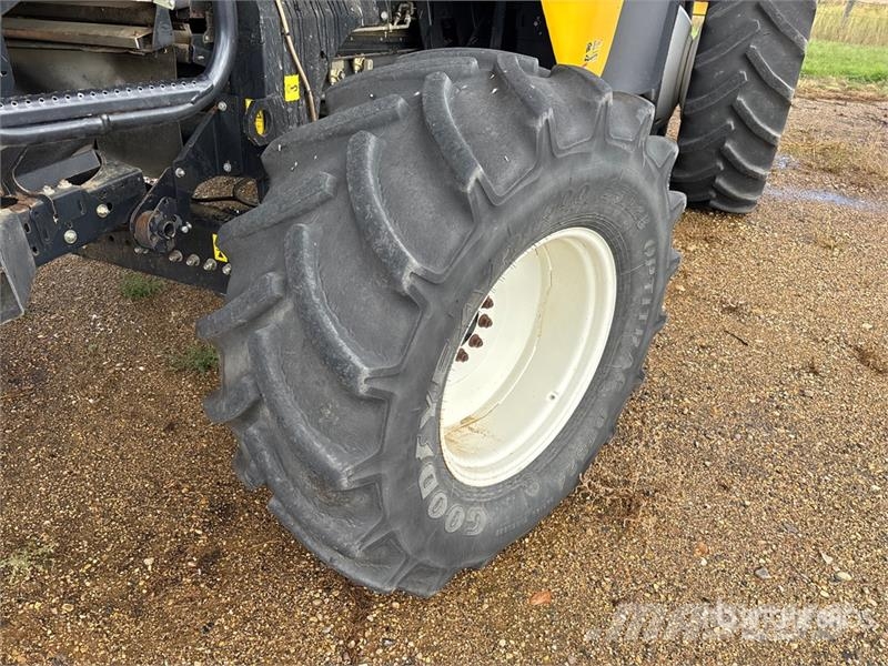 New Holland Combine Harvester حصادات