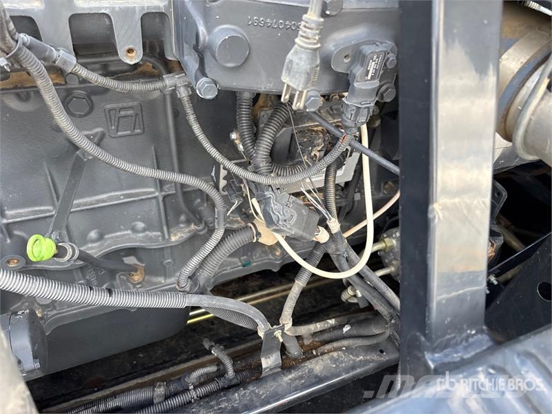 New Holland Combine Harvester حصادات