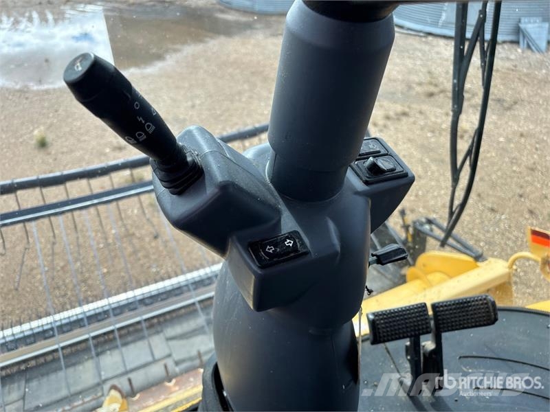 New Holland Combine Harvester حصادات