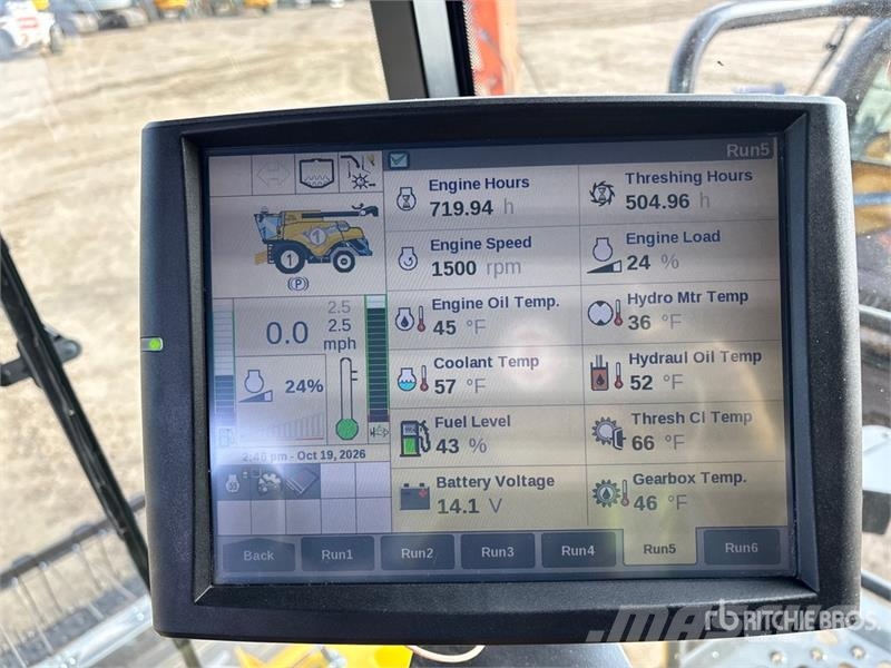 New Holland CR 10.90 Combine Harvester Kombájnok
