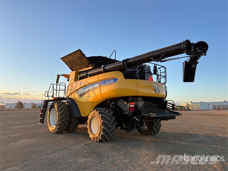New Holland CR 10.90 Combine Harvester Kombájnok