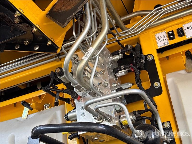 New Holland CR10.90 Combine Harvester Kombajni