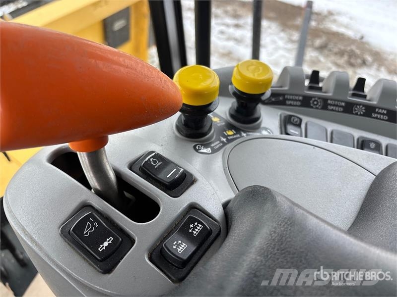 New Holland CR8090 حصادات