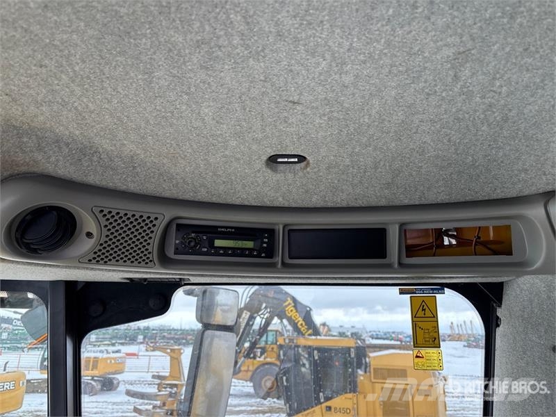 New Holland CR8090 حصادات