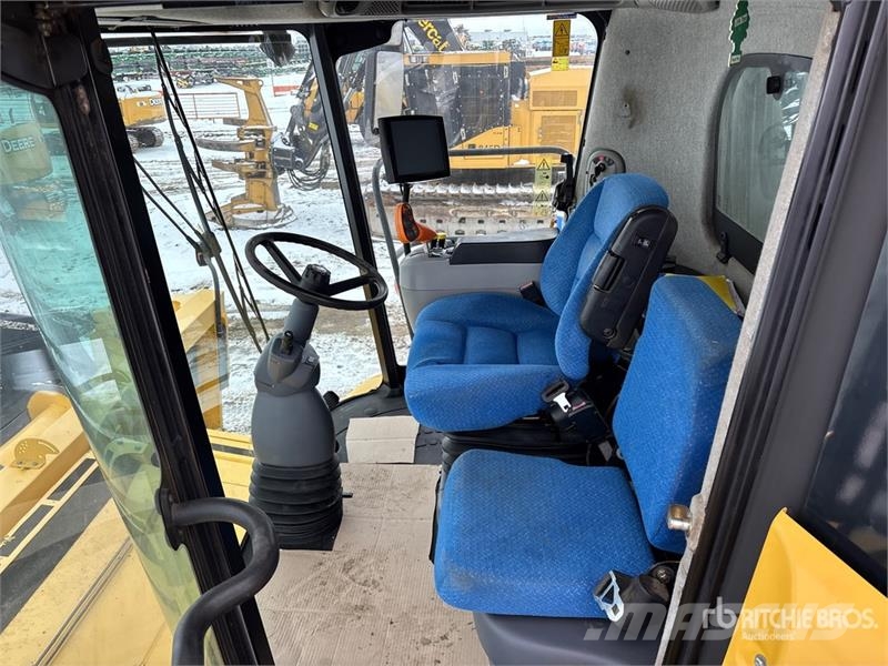 New Holland CR8090 حصادات