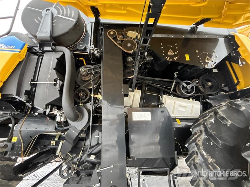 New Holland CR8090 حصادات