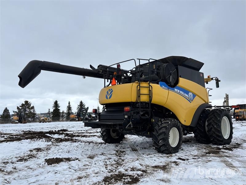 New Holland CR8090 حصادات