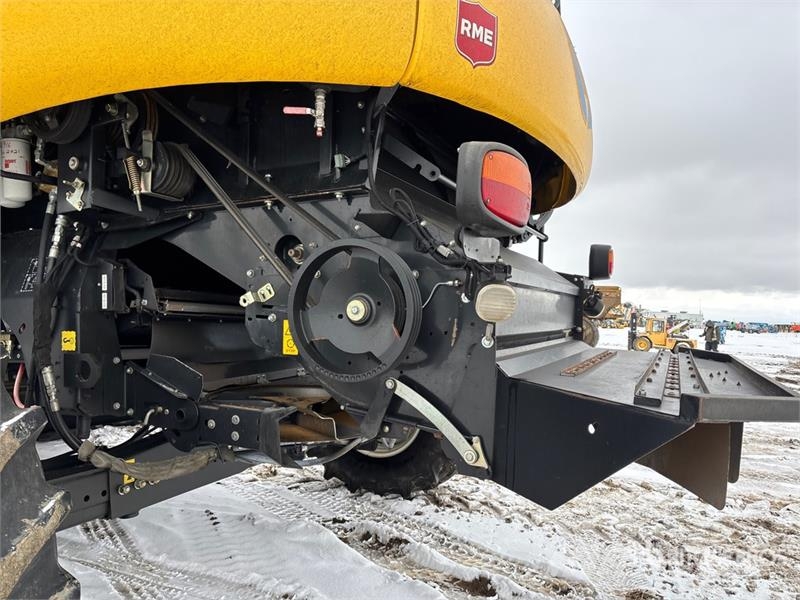 New Holland CR8090 حصادات