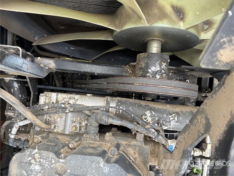 New Holland CR8090 حصادات
