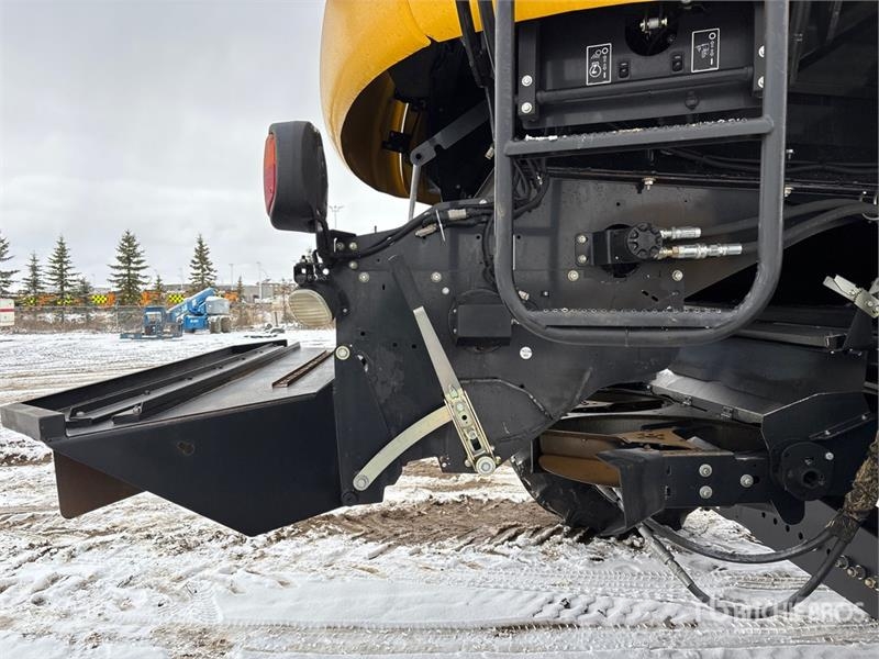 New Holland CR8090 حصادات