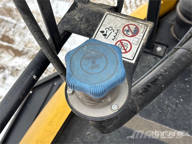 New Holland CR8090 حصادات