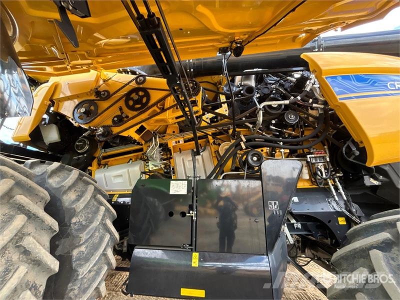 New Holland CR9.90 Combine Harvester Combine de secerat