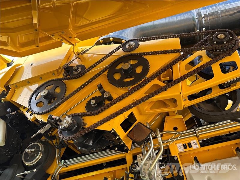 New Holland CR9.90 Combine Harvester Combine de secerat