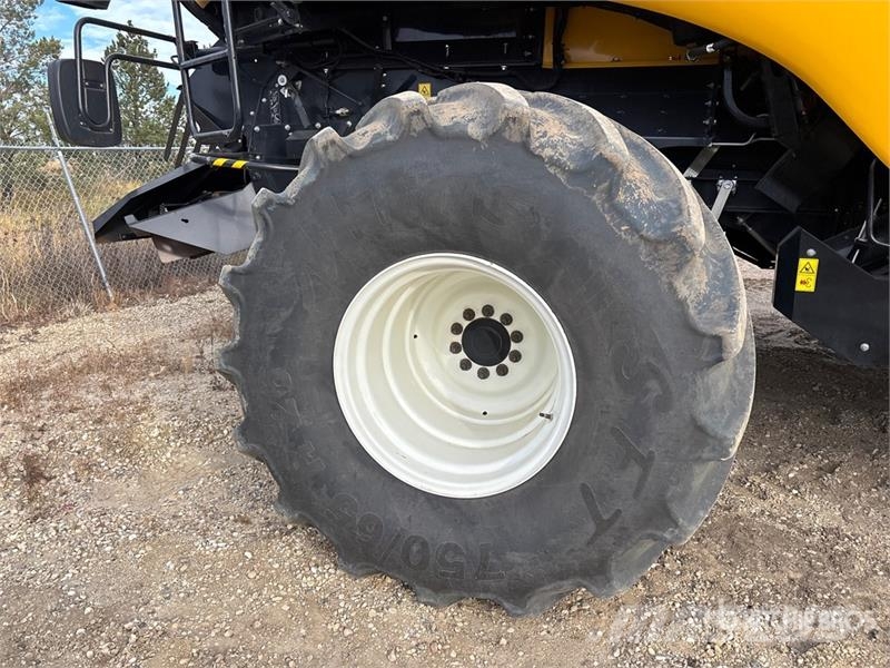 New Holland CR9.90 Combine Harvester Combine de secerat