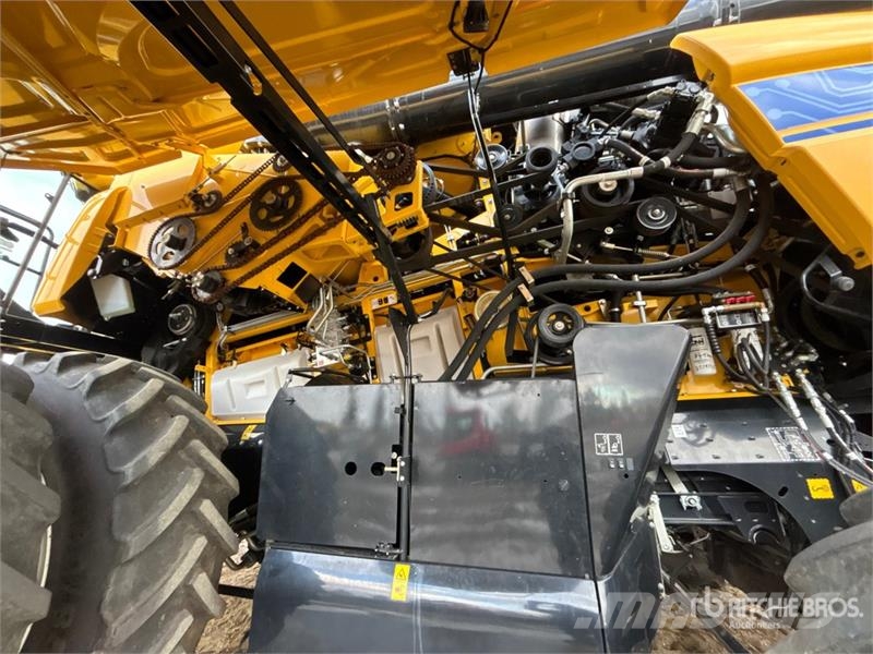 New Holland CR9.90 Combine Harvester Kombájnok