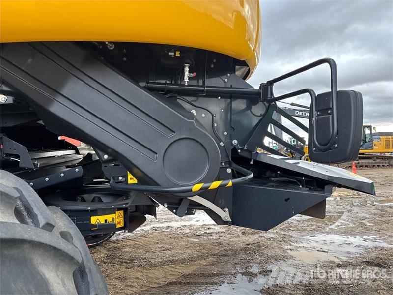 New Holland CR9.90 Combine Harvester Kombájnok