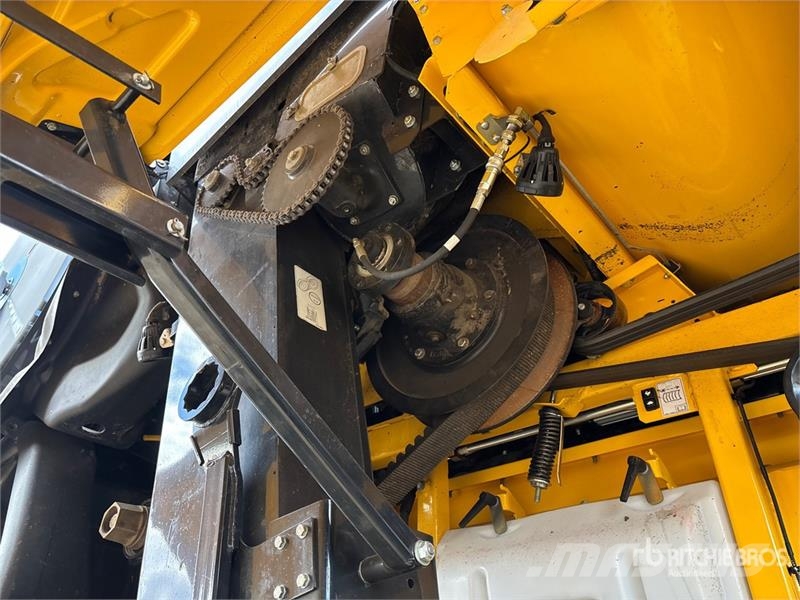 New Holland CR9.90 Combine Harvester Combine de secerat