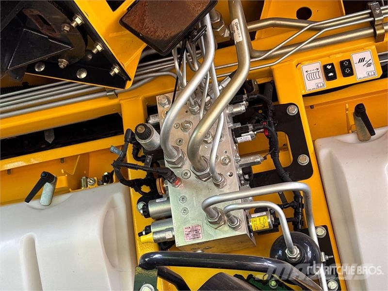 New Holland CR9.90 Combine Harvester Combine de secerat