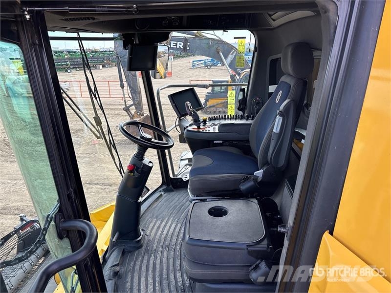 New Holland CR9.90 Combine Harvester Combine de secerat