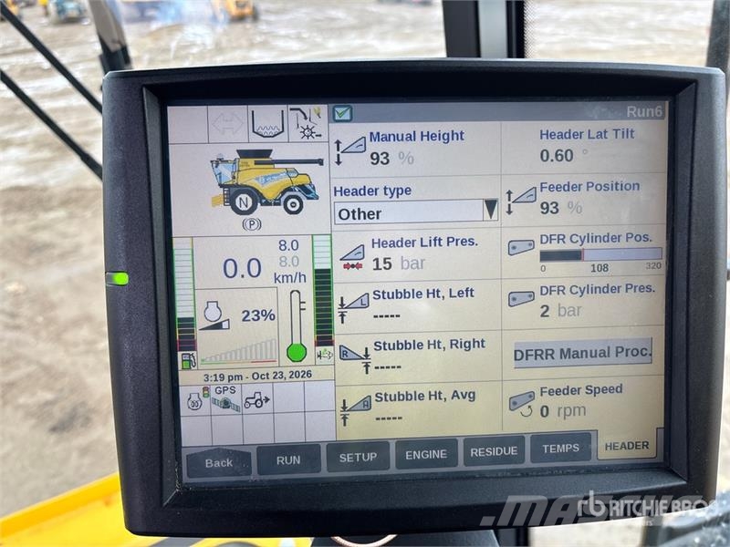 New Holland CR9.90 Combine Harvester Kombájnok