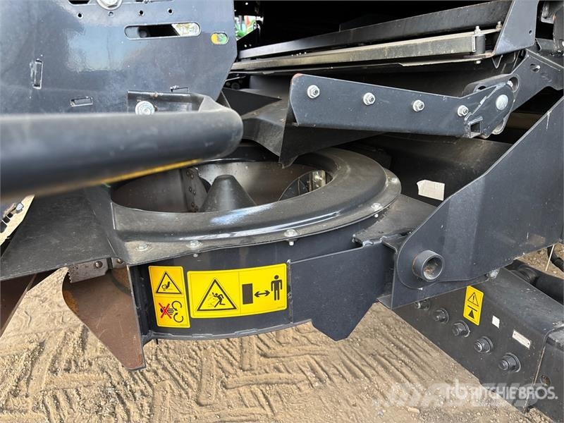 New Holland CR9.90 Combine Harvester Combine de secerat