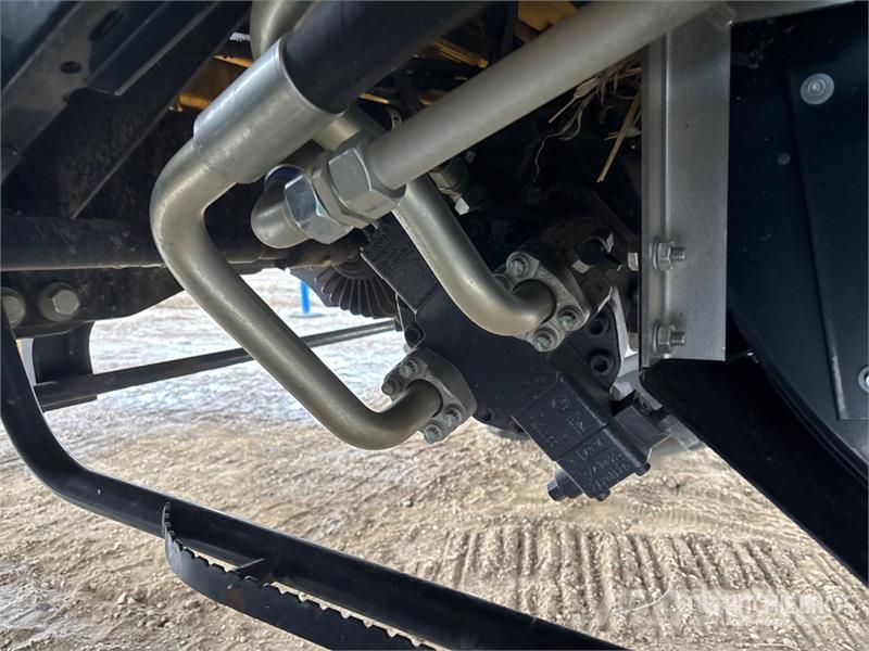 New Holland CR9.90 Revelation Combine Harvester Mejetærskere