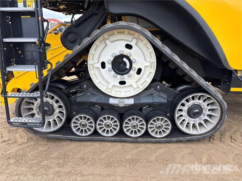 New Holland CR9.90 Revelation Combine Harvester Combine harvesters