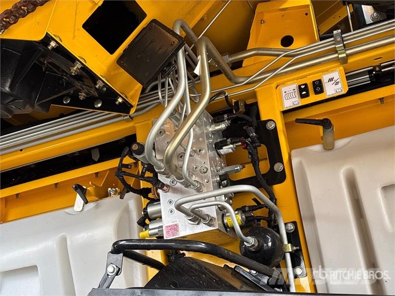 New Holland CR9.90 Revelation Combine Harvester Mejetærskere