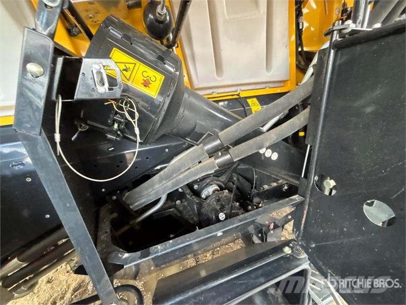 New Holland CR9.90 Revelation Combine Harvester Mejetærskere
