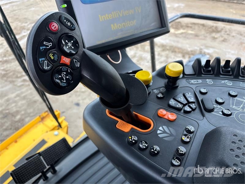New Holland CR9.90 Revelation Combine Harvester Mejetærskere