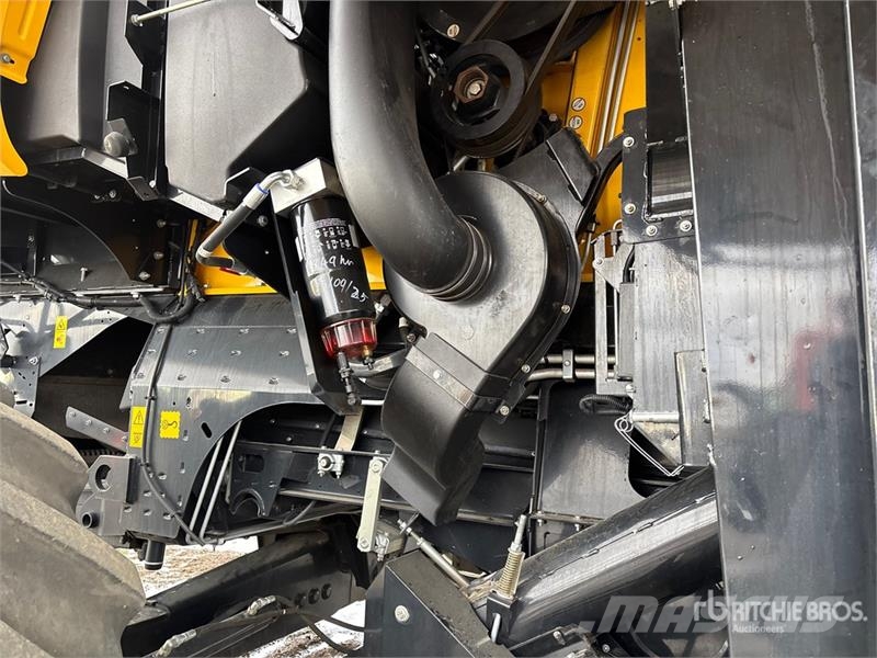 New Holland CR9.90 Revelation Combine Harvester Mejetærskere