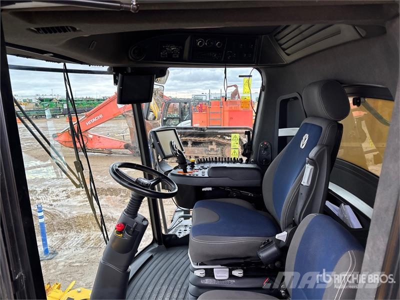 New Holland CR9.90 Revelation Combine Harvester Mejetærskere