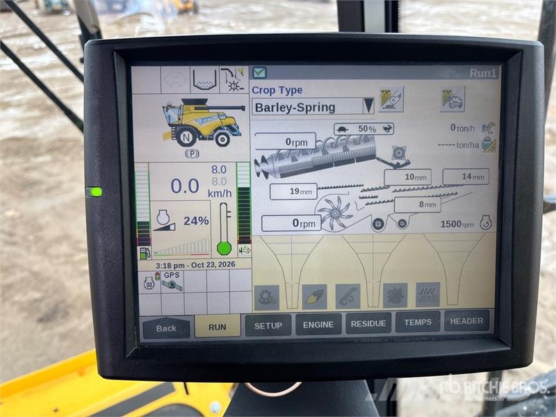New Holland CR9.90 Revelation Combine Harvester Mejetærskere