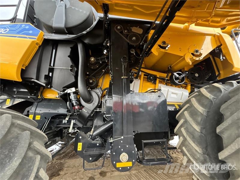 New Holland CR9.90 Revelation Combine Harvester Mejetærskere