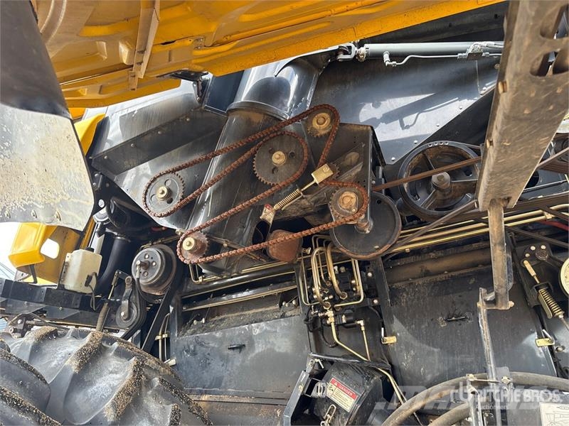 New Holland CR9070 Combine Harvester Kombajni