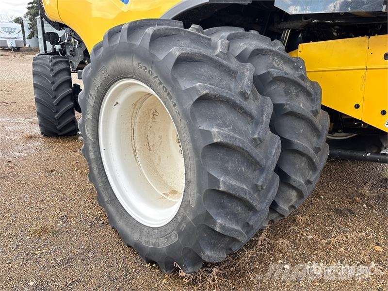 New Holland CR9070 Combine Harvester Kombajni