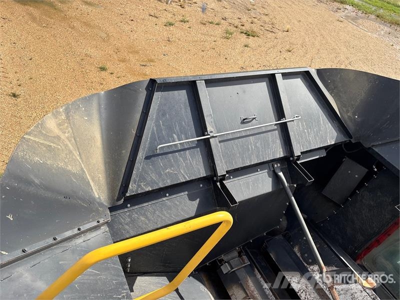 New Holland CR9070 Combine Harvester Kombajni