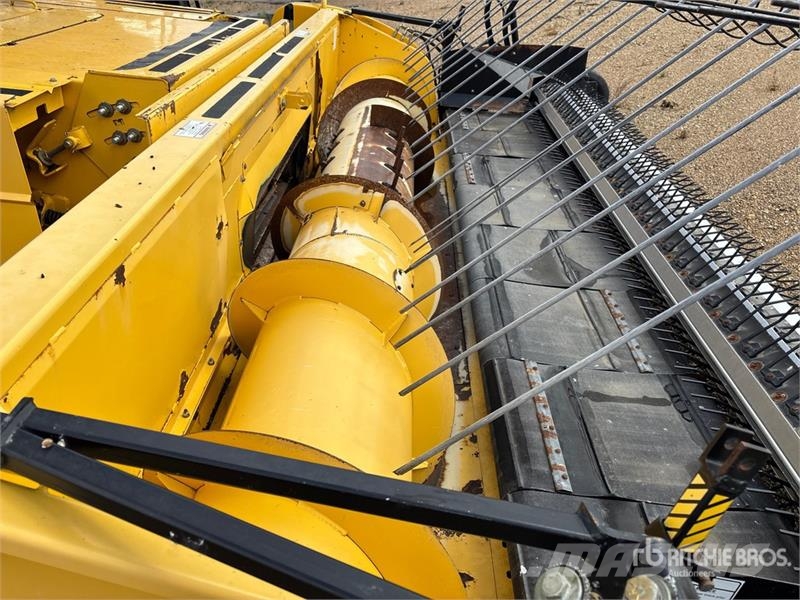New Holland CR9070 Combine Harvester Kombajni