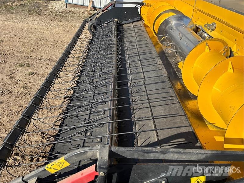 New Holland CR9090 حصادات