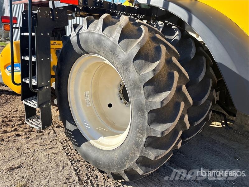 New Holland CR9090 حصادات