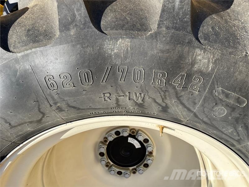 New Holland CR9090 حصادات