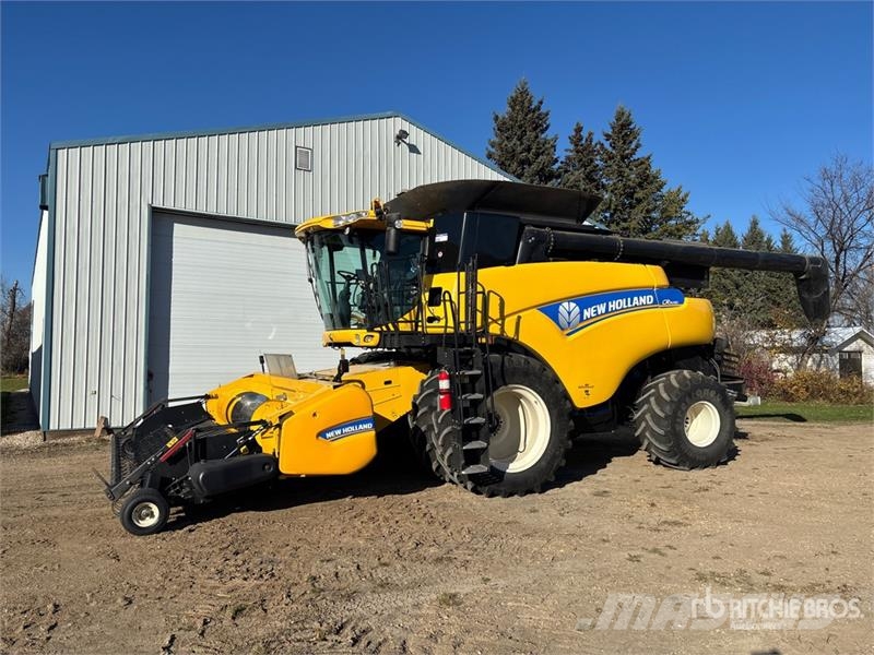 New Holland CR9090 حصادات