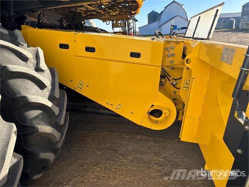 New Holland CR9090 حصادات